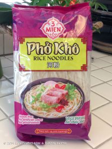 Pho Kho 3 Mien banh pho rice noodle package-front