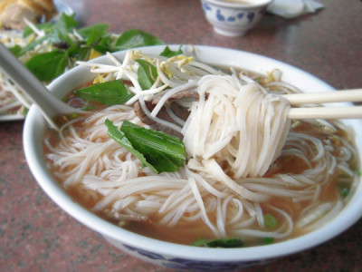 Banh pho and chopstick