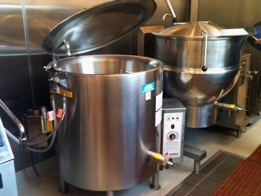 Large Pho Production Kitchen